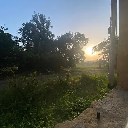 فندق مبيت وإفطار La Maison De Manon ميرانده