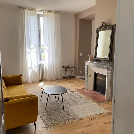 Oda ve Kahvaltı La Maison De Manon 3*